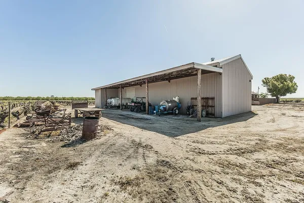 a view of a tennis court