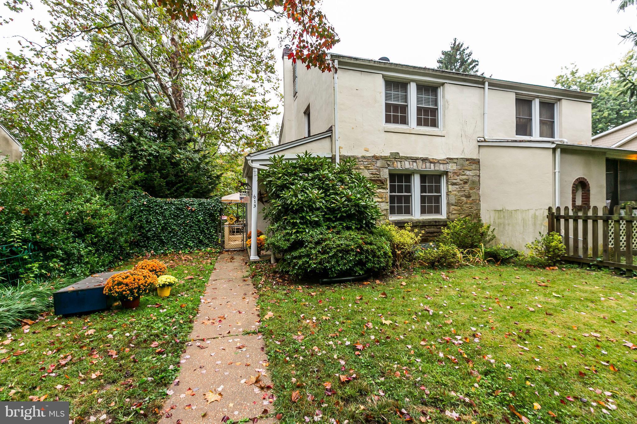613 Deepdene Road Baltimore, MD 21210 - Photo 25 of 25 a view of a house with backyard and garden