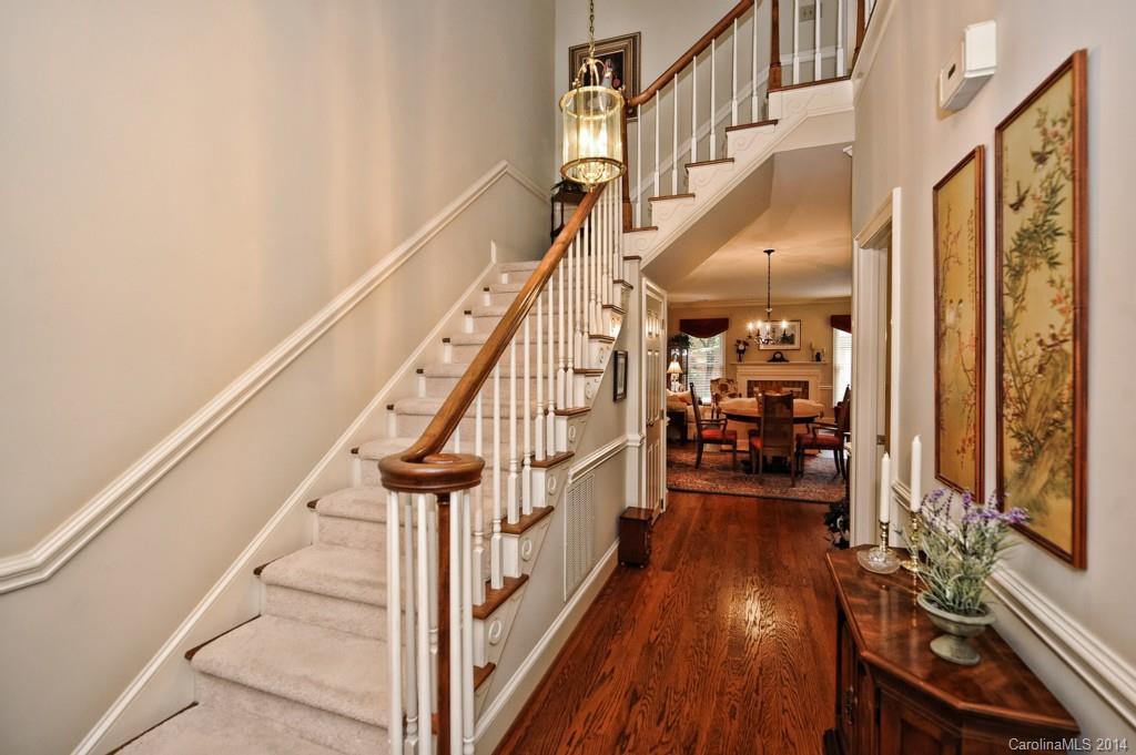 2825 Sharon View Road, Unit 2825 Charlotte, NC 28210 - Photo 2 of 24 Gallery Image 2