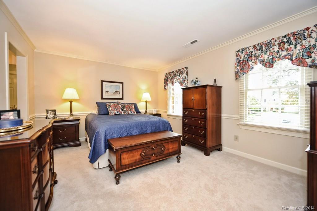 2825 Sharon View Road, Unit 2825 Charlotte, NC 28210 - Photo 17 of 24 Gallery Image 17