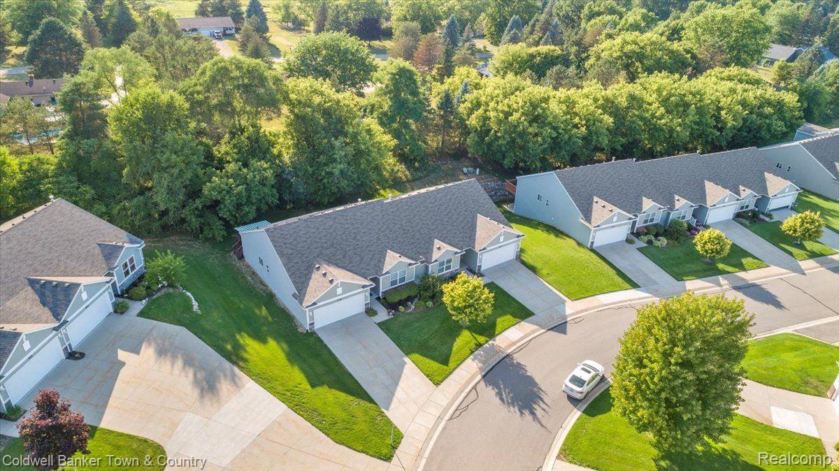 856 Spirea Howell, MI 48843 - Photo 25 of 27 Gallery Image 25