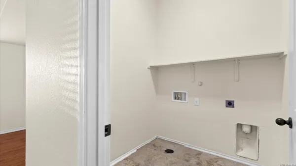 $2,000 | 9503 Copper Mist, Converse, TX 78109