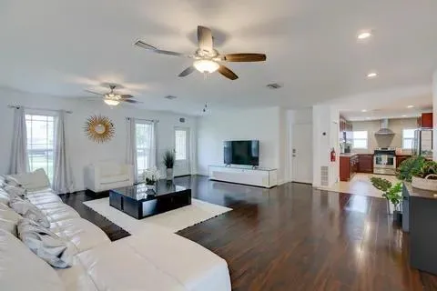 $6,400 | 3170 Northwest 68th Court, Fort Lauderdale, FL 33309