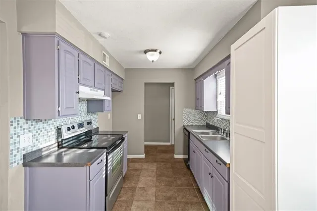 $245,000 | 1009 Northwest Kingsridge Drive, Blue Springs, MO 64015