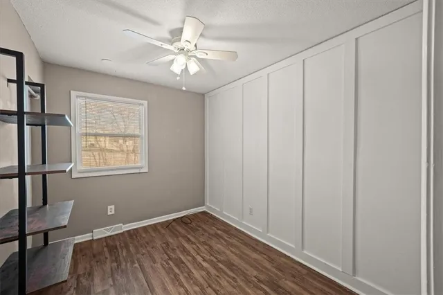 $245,000 | 1009 Northwest Kingsridge Drive, Blue Springs, MO 64015