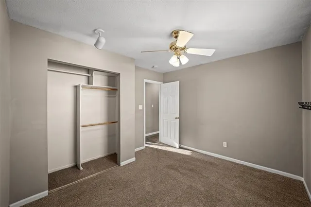 $245,000 | 1009 Northwest Kingsridge Drive, Blue Springs, MO 64015