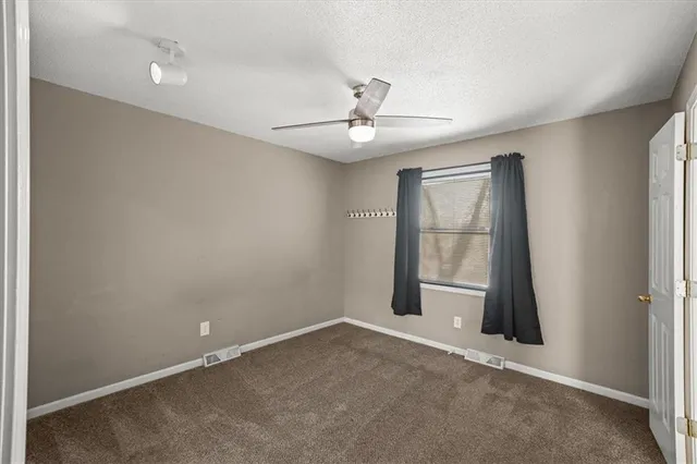 $245,000 | 1009 Northwest Kingsridge Drive, Blue Springs, MO 64015