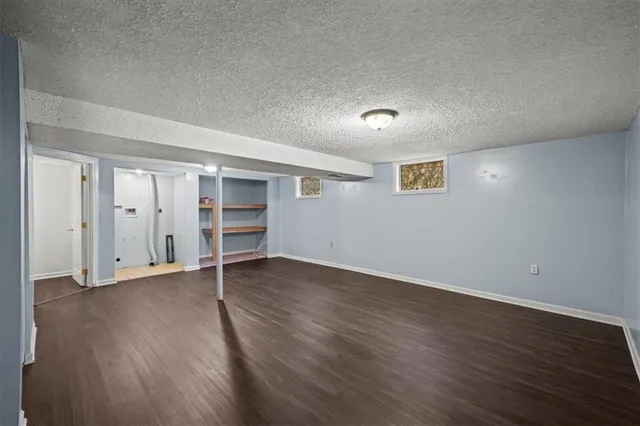 $245,000 | 1009 Northwest Kingsridge Drive, Blue Springs, MO 64015