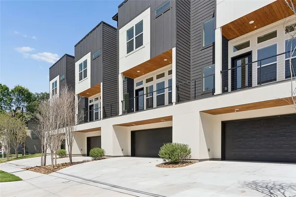 $3,950 | 2202 North Carroll Avenue, Unit 104, Dallas, TX 75204