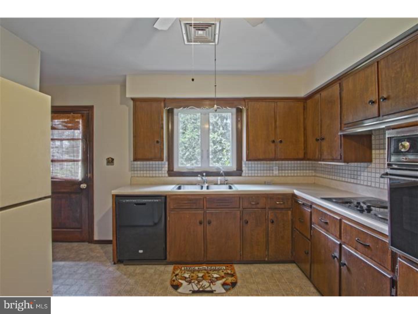 130 Bull Run Road Ewing, NJ 08638 - Photo 11 of 24