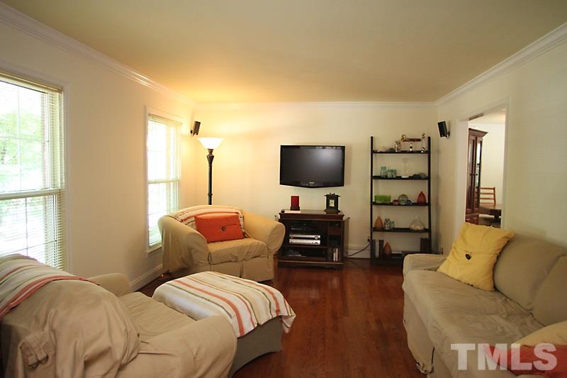 5809 Caledonia Street Raleigh, NC 27609 - Photo 3 of 12 Gallery Image 3