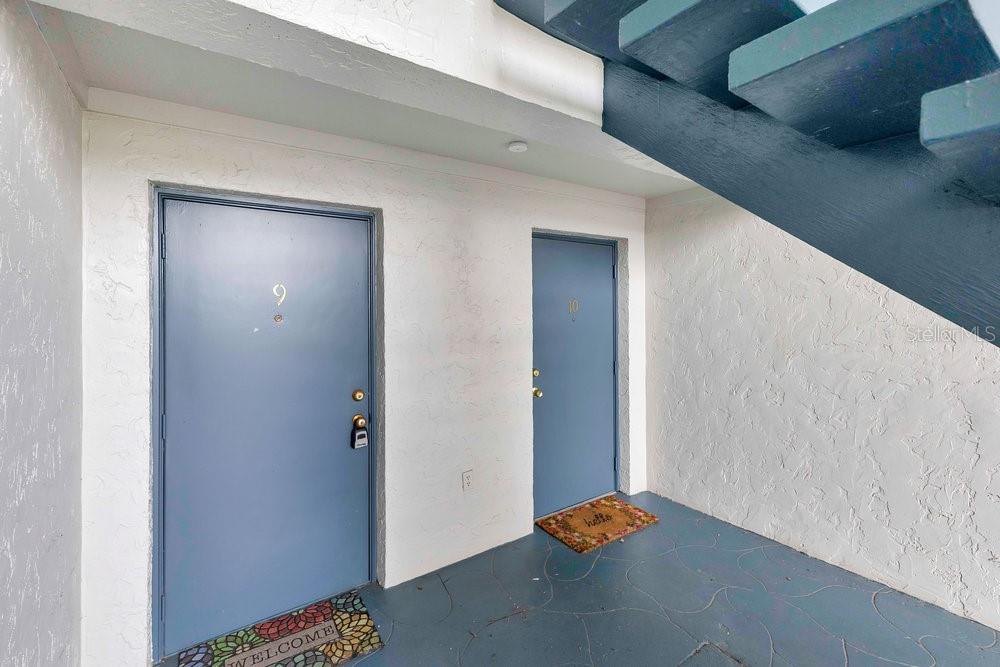 1024 North Plantation Drive, Unit B9 Kissimmee, FL 34741 - Photo 26 of 28 a view of room with closet