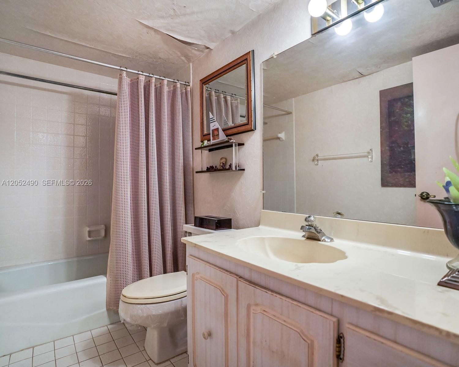 3930 Inverrary Boulevard, Unit 406D Lauderhill, FL 33319 - Photo 16 of 27