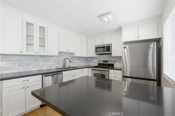 $699,000 | 7802 VÃa Tortona, Burbank, CA 91504