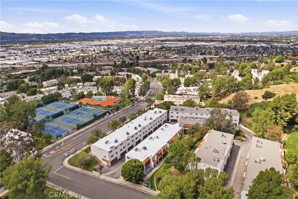 $699,000 | 7802 VÃa Tortona, Burbank, CA 91504