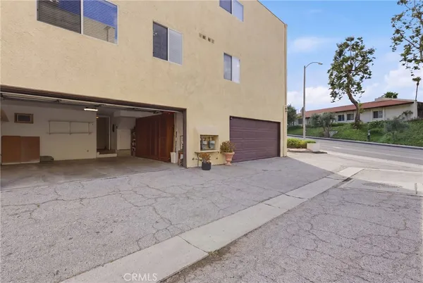 $699,000 | 7802 VÃa Tortona, Burbank, CA 91504