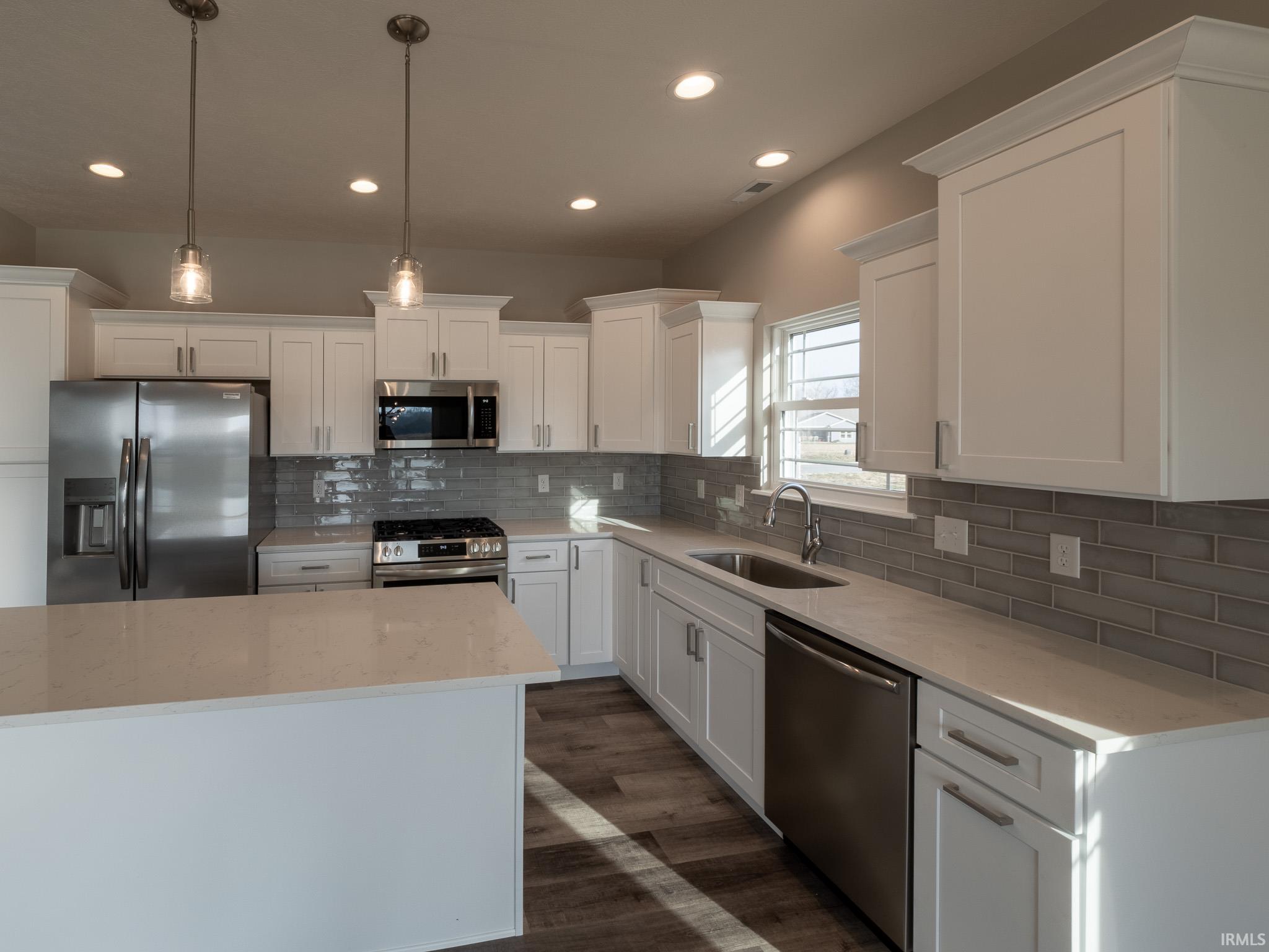 112 Williston Court Delphi, IN 46923 - Photo 4 of 35