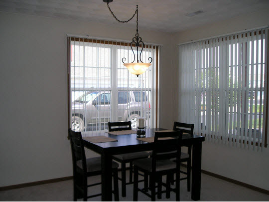 10152 Monarch Road Roscoe, IL 61073 - Photo 4 of 11 Gallery Image 4