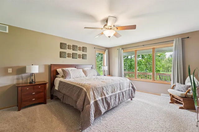 $739,900 | 212 Tustin Road, Fremont, WI 54940