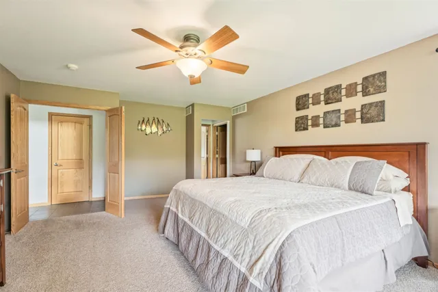 $739,900 | 212 Tustin Road, Fremont, WI 54940