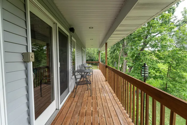 $739,900 | 212 Tustin Road, Fremont, WI 54940