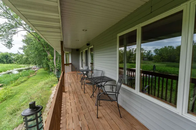 $739,900 | 212 Tustin Road, Fremont, WI 54940