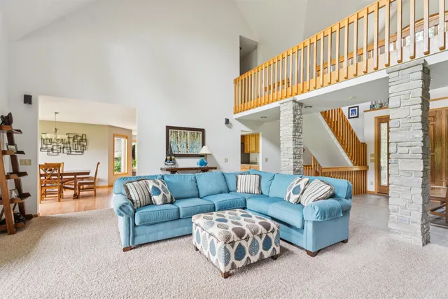 $739,900 | 212 Tustin Road, Fremont, WI 54940