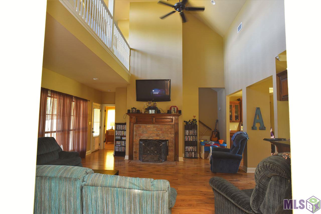 6597 Upper C C Road Clinton, LA 70722 - Photo 7 of 24 Living Room