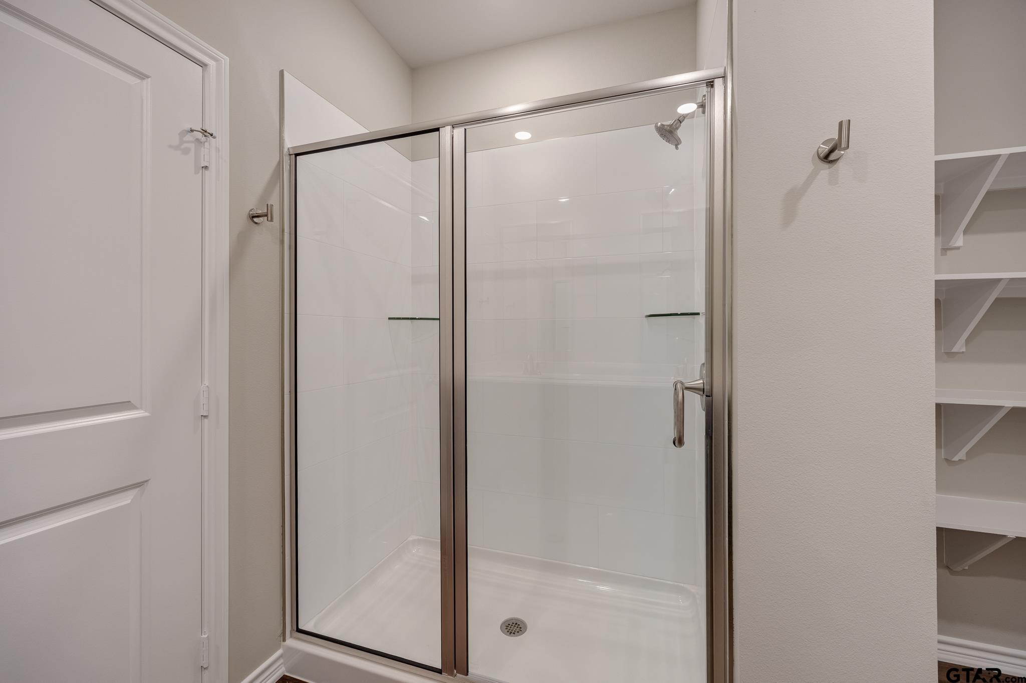 340 Erica Way Lindale, TX 75771 - Photo 4 of 10 Gallery Image 4