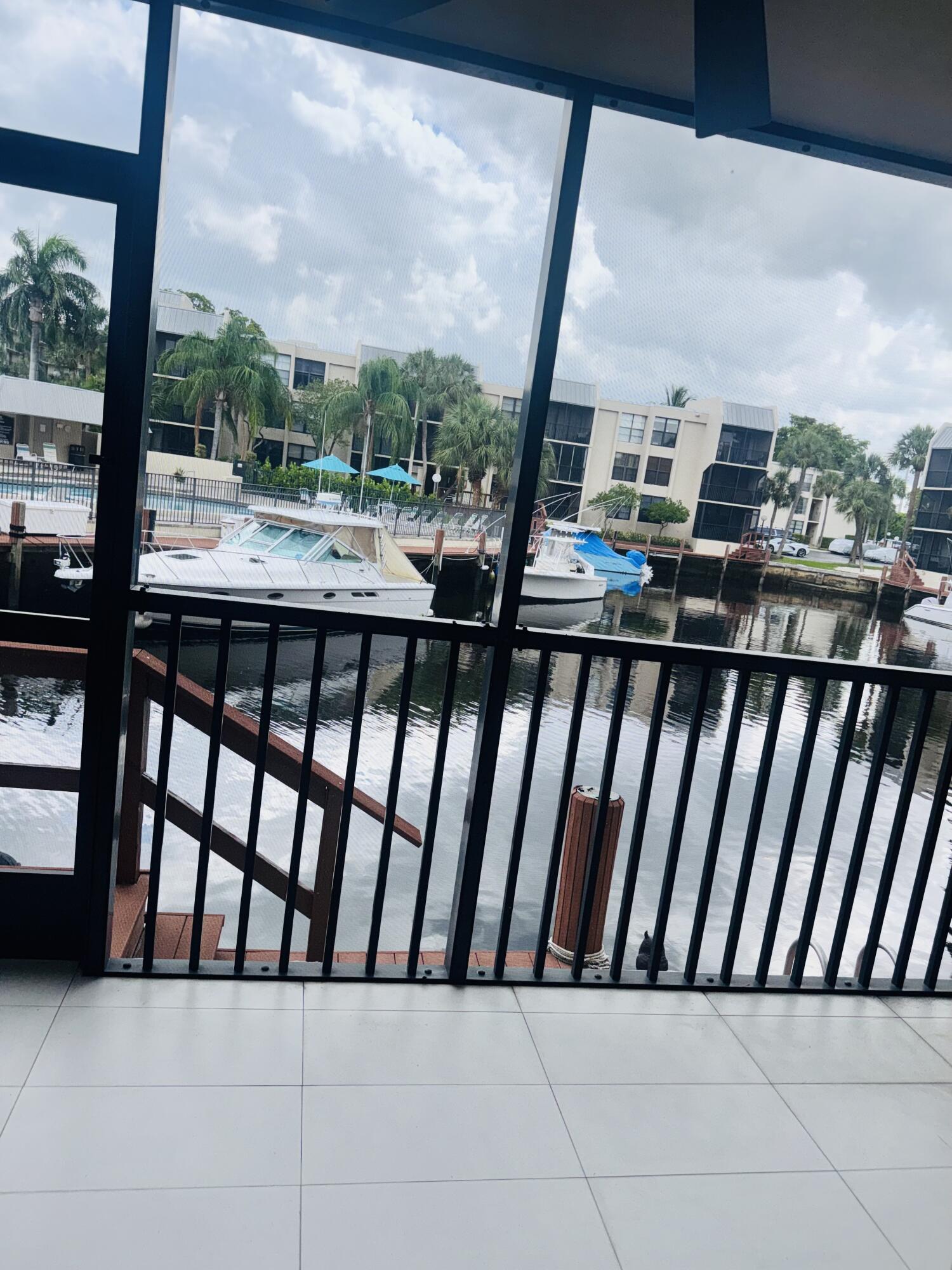 9 Royal Palm Way, Unit 102 Boca Raton, FL 33432 - Photo 21 of 29 Screened patio
