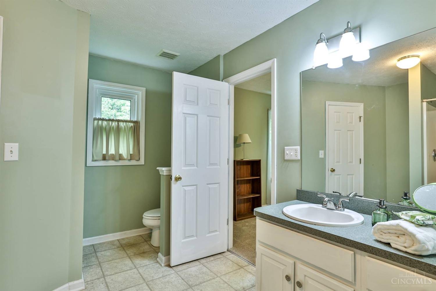 1042 Redbird Road Loveland, OH 45140 - Photo 20 of 42