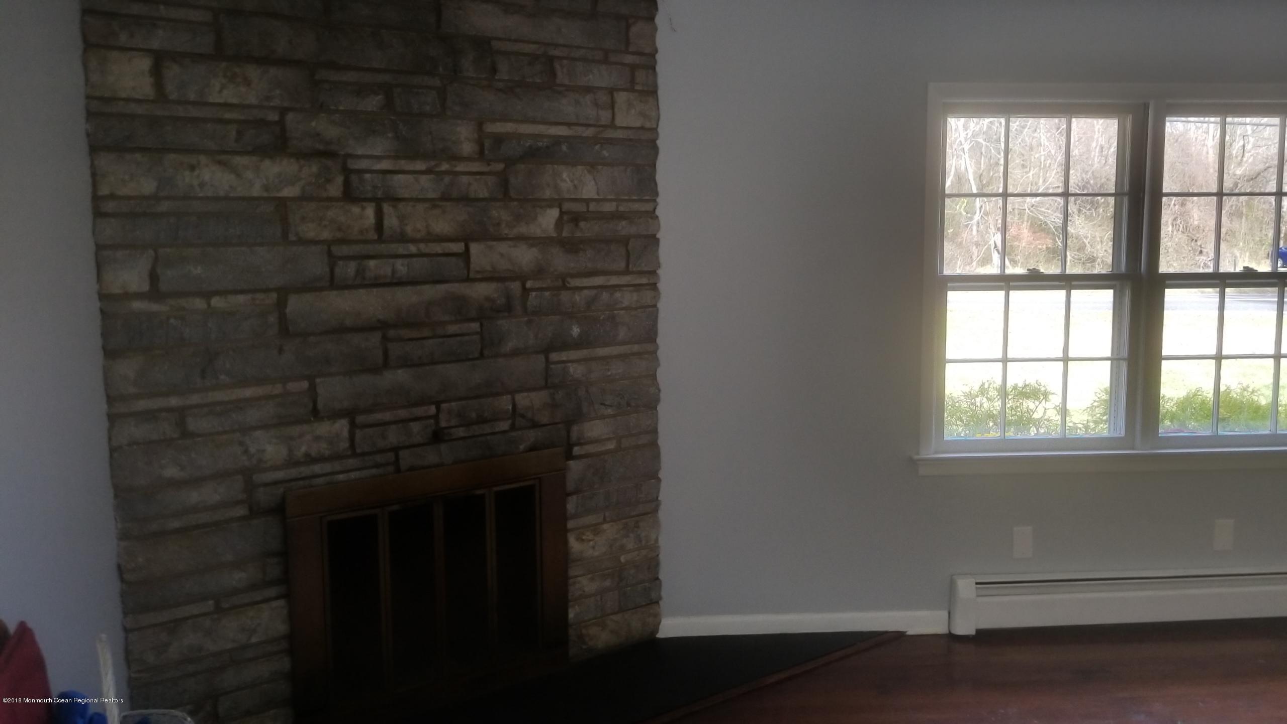 121 Adelphia Road Farmingdale, NJ 07727 - Photo 9 of 20 20181114_120458 (1)