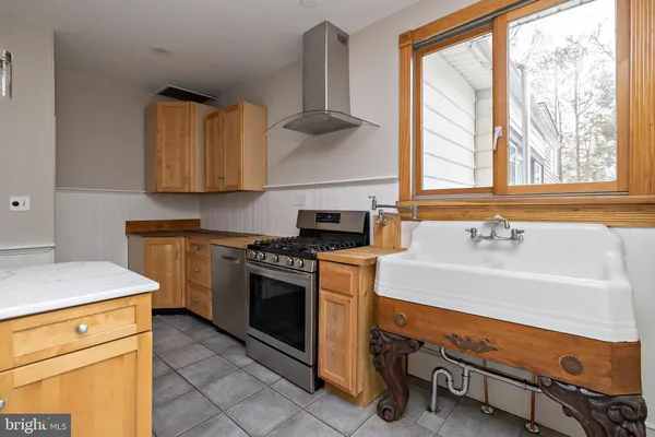 $3,600 | 208 South Atlantic Avenue, Haddonfield, NJ 08033