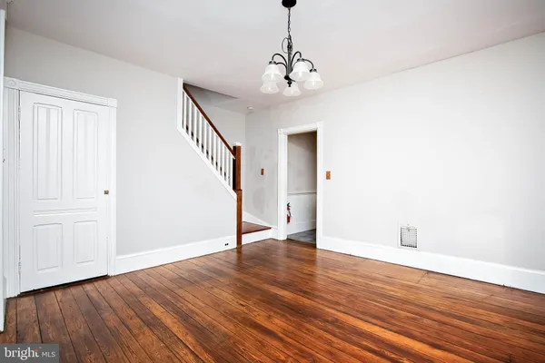 $3,600 | 208 South Atlantic Avenue, Haddonfield, NJ 08033