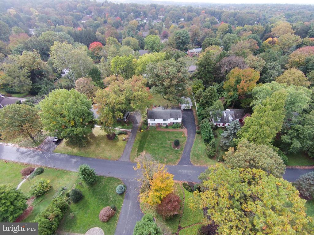 1504 Hillcrest Road Lancaster, PA 17603 - Photo 11 of 59 Gallery Image 11