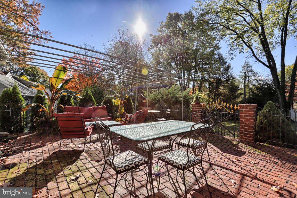 1504 Hillcrest Road Lancaster, PA 17603 - Photo 17 of 59 Gallery Image 17