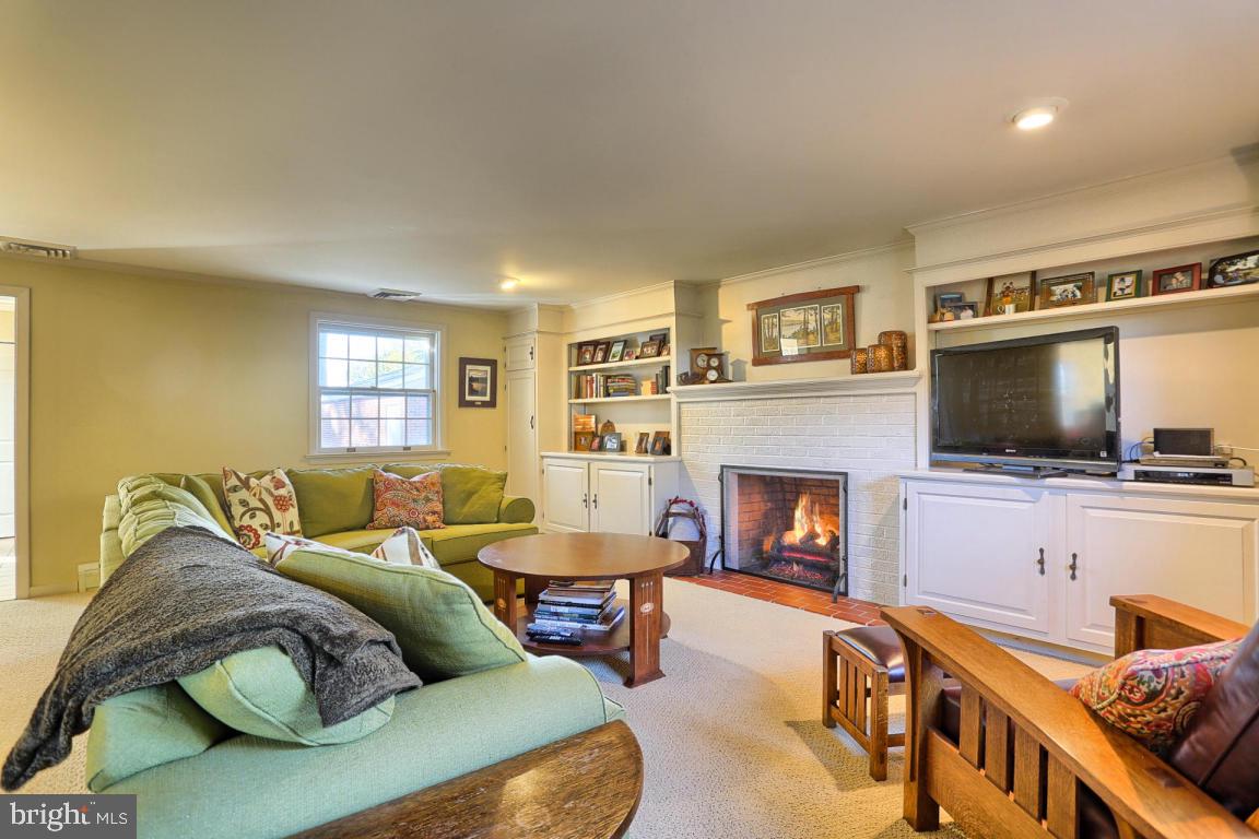1504 Hillcrest Road Lancaster, PA 17603 - Photo 29 of 59 Gallery Image 29