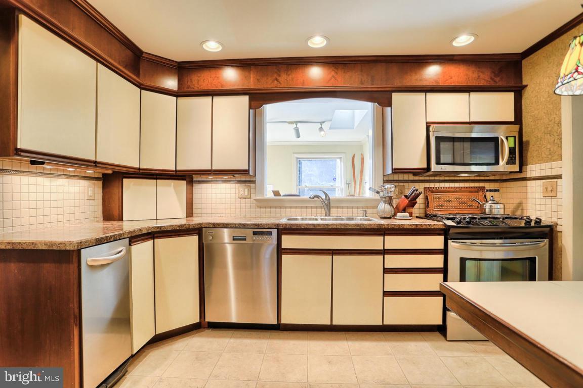 1504 Hillcrest Road Lancaster, PA 17603 - Photo 32 of 59 Gallery Image 32