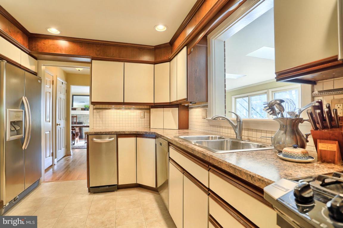 1504 Hillcrest Road Lancaster, PA 17603 - Photo 34 of 59 Gallery Image 34