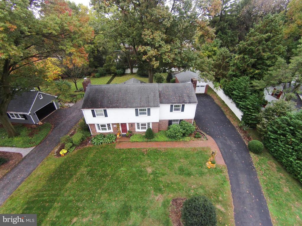 1504 Hillcrest Road Lancaster, PA 17603 - Photo 5 of 59 Gallery Image 5