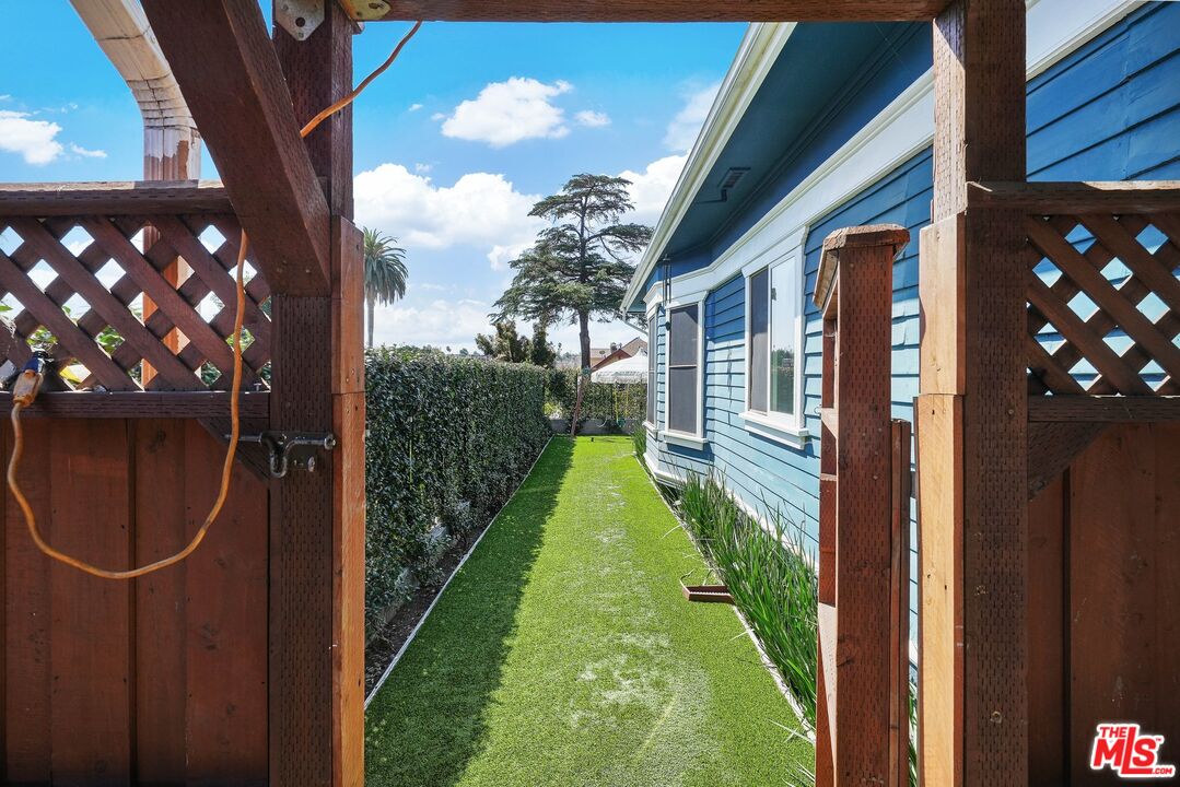5159 Meridian Street Los Angeles, CA 90042 - Photo 37 of 41 a view of an entryway