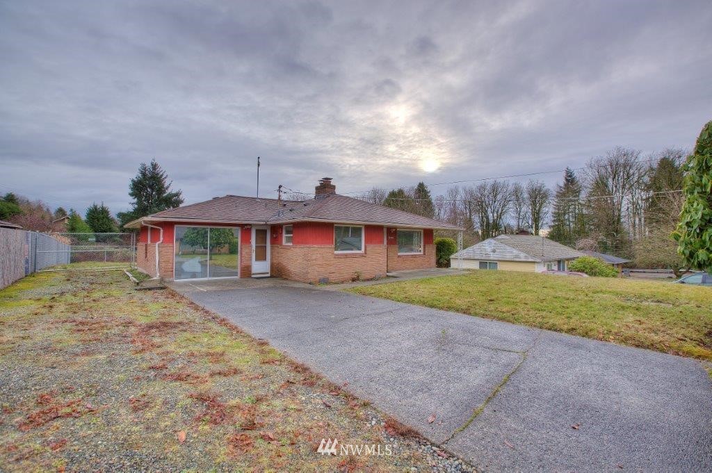 13040 80th Avenue South Renton, WA 98178 - Photo 3 of 12
