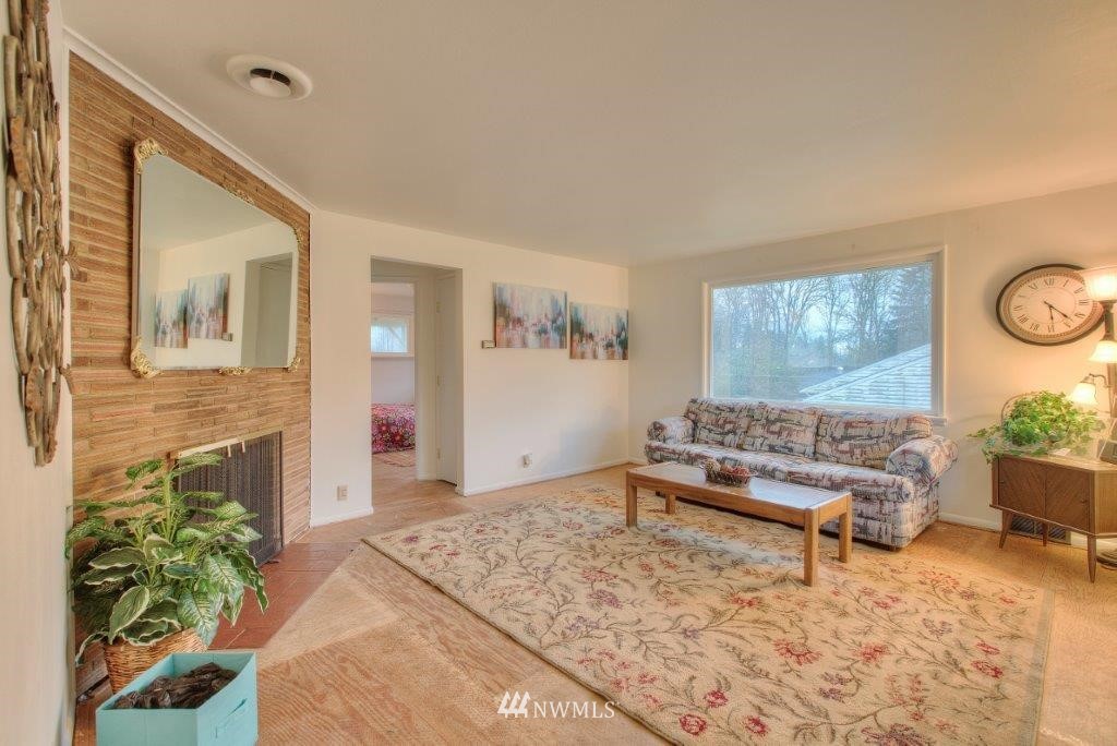 13040 80th Avenue South Renton, WA 98178 - Photo 4 of 12