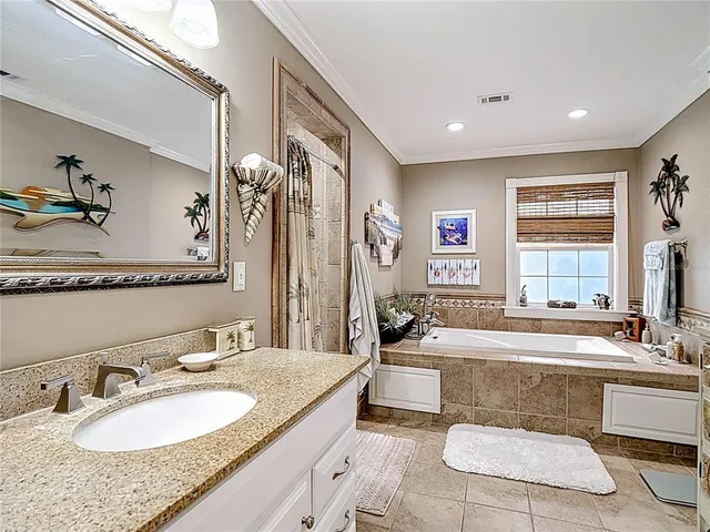 $450,000 | 2008 Strawberry Drive, Plant City, FL 33563