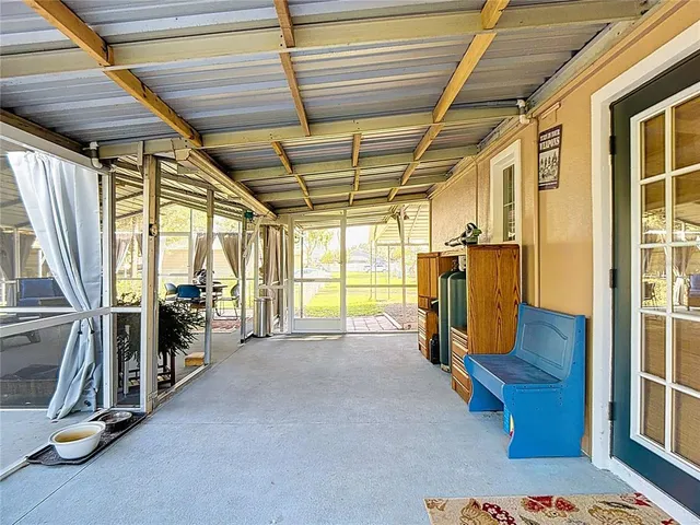 $450,000 | 2008 Strawberry Drive, Plant City, FL 33563