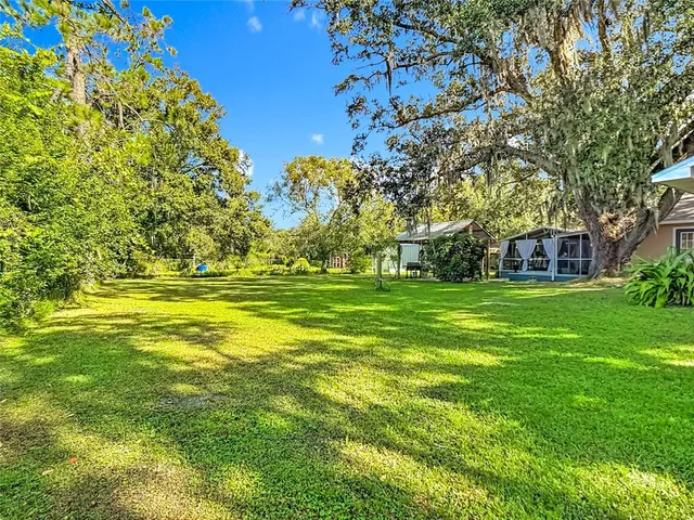 $450,000 | 2008 Strawberry Drive, Plant City, FL 33563