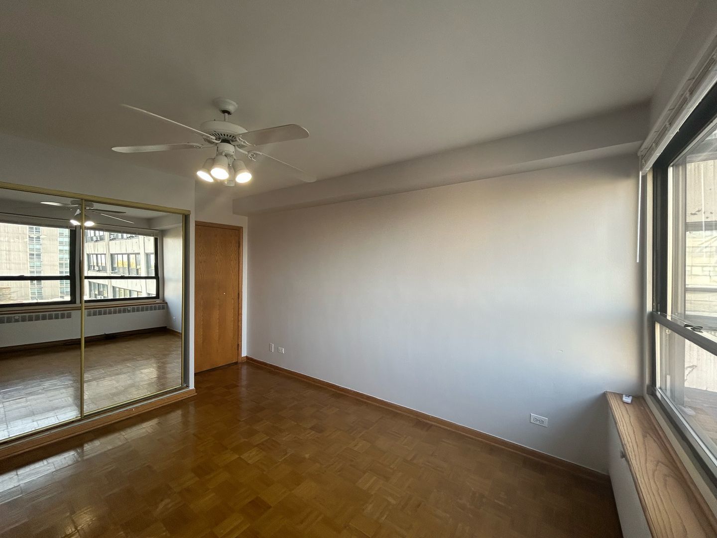 4180 North Marine Drive, Unit 310 Chicago, IL 60613 - Photo 3 of 7