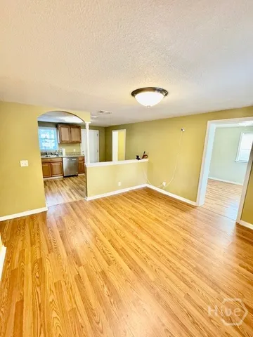 $1,800 | 904 Sherman Avenue, Savannah, GA 31405