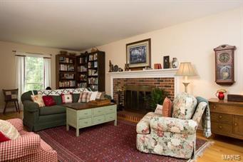2524 St Giles Road St. Louis, MO 63122 - Photo 2 of 14
