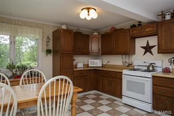 2524 St Giles Road St. Louis, MO 63122 - Photo 4 of 14
